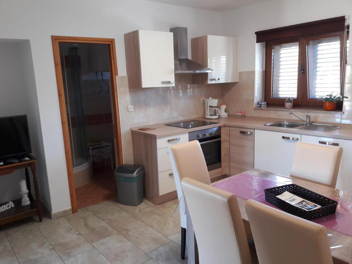Apartmani Predovan 브르시 외부 사진