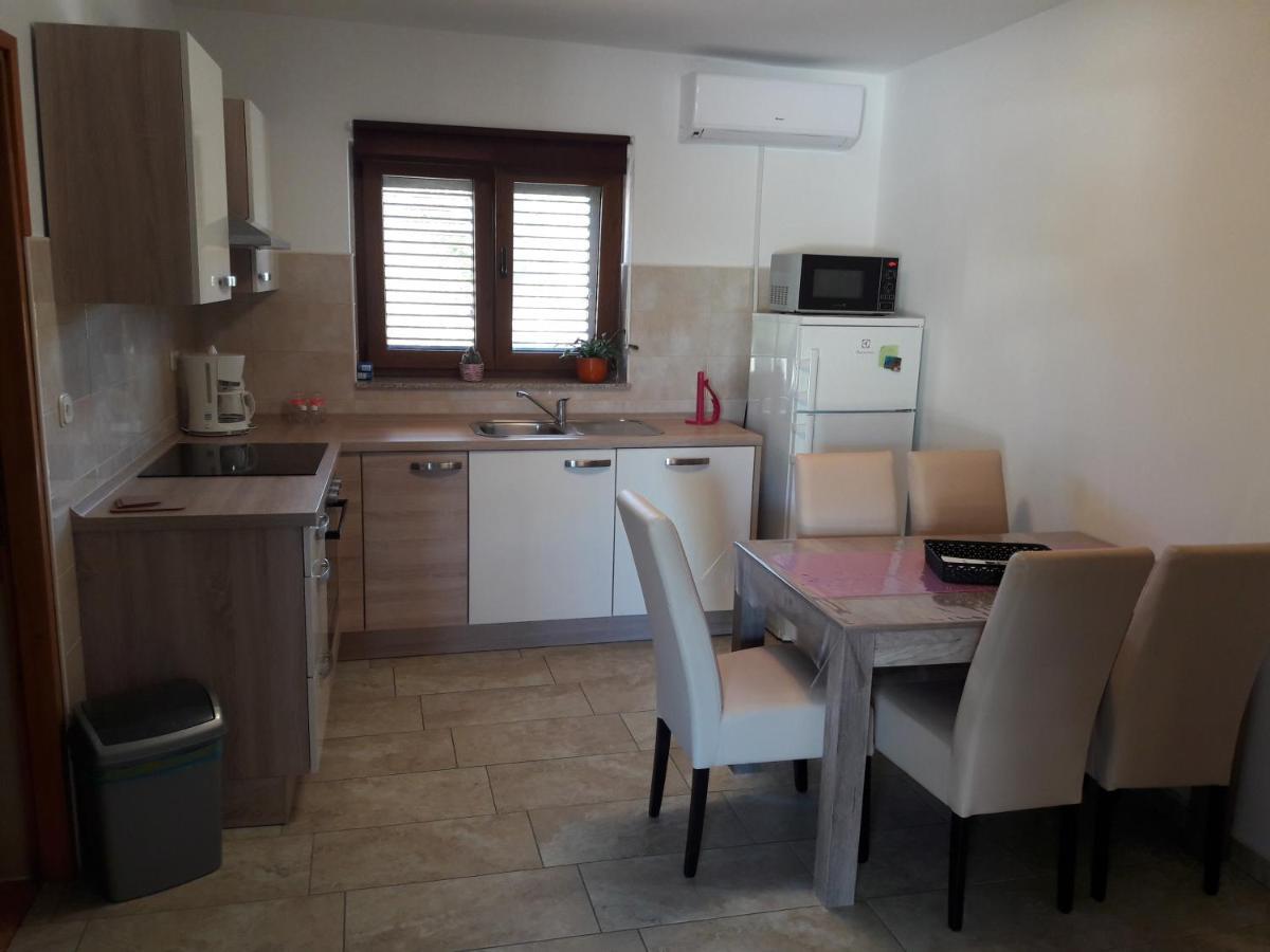 Apartmani Predovan 브르시 외부 사진